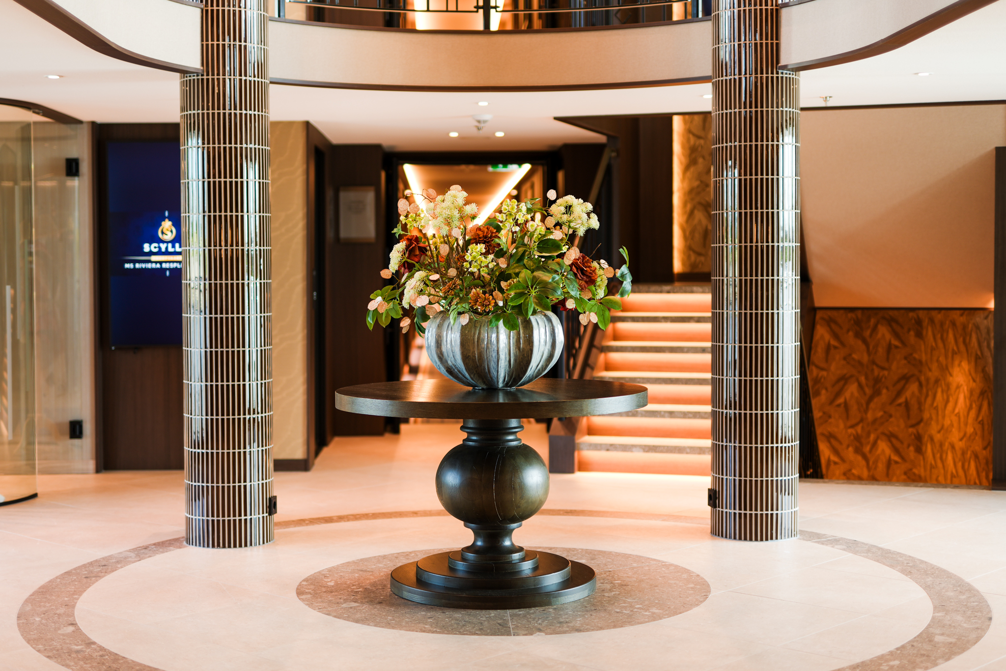 MS Riviera Resplendence - Cruise Director and Reception